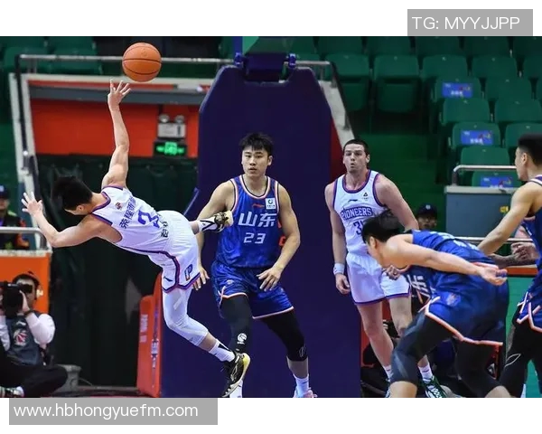 CBA精彩对决山东高速迎战天津队全力争胜展现篮球魅力